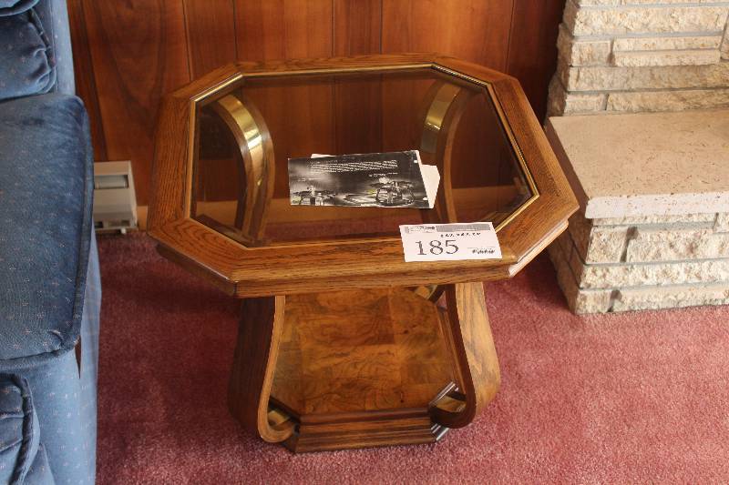 lot 185 image: Glass Top Lamp Table