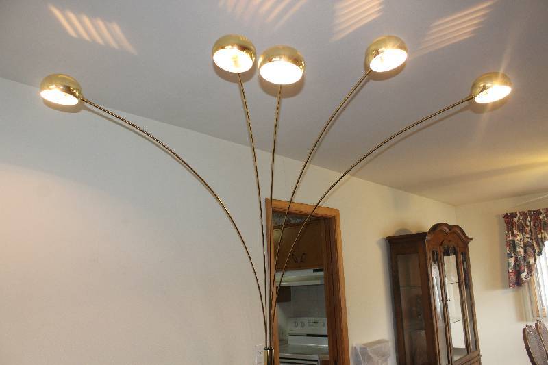 lot 183 image: Floor Lamp 5 Armed