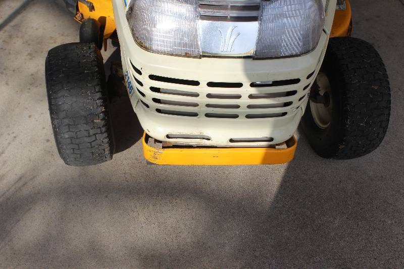 Cub Cadet 2146 Lawn Tractor Independence, WI Estate Sale KBID