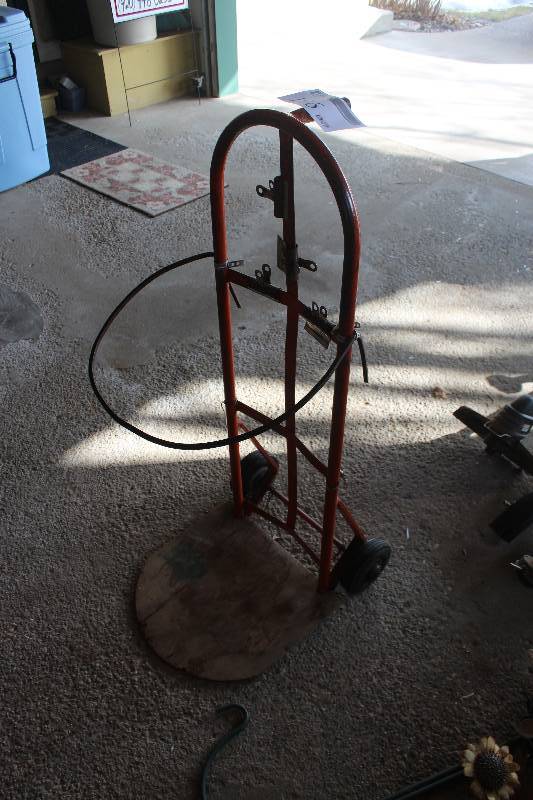 lot 196 image: 2-Wheel Cart