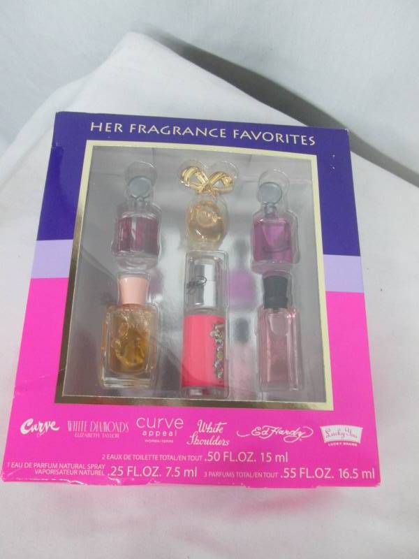 lot 68 image: Curve Deluxe 6-pc. Coffret