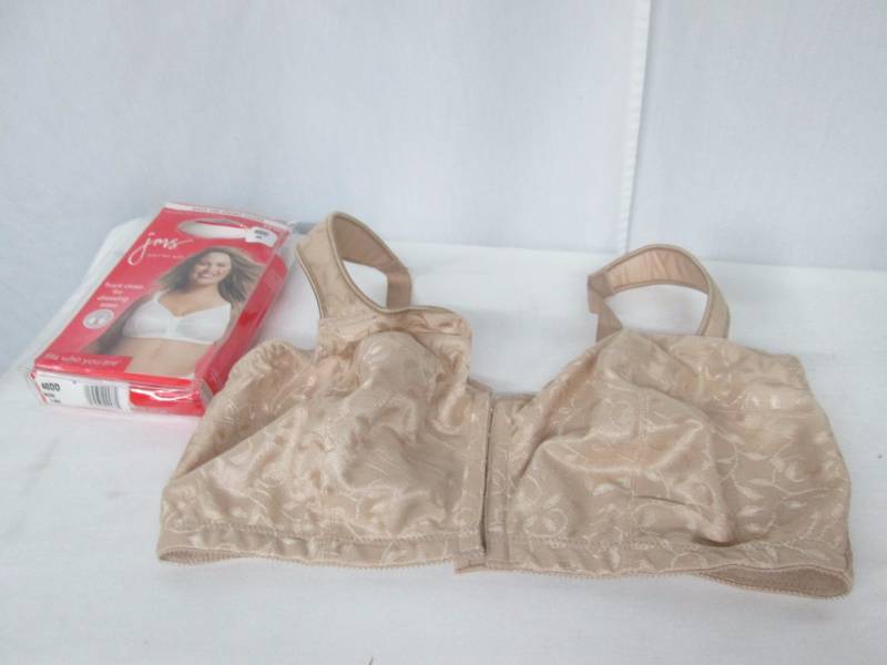 lot 78 image: Just My Size Comfort Cushion Strap Front Close Bra