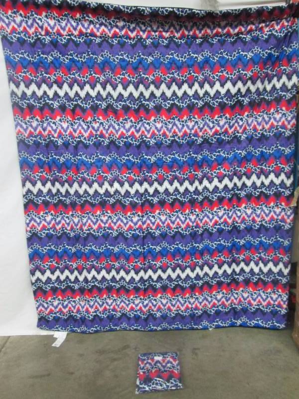 lot 53 image: Alcove Zigzag Animal Purple Comforter Set - Full
