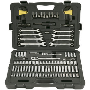 lot 29 image: Stanley 145-pc. Mechanics Tool Set