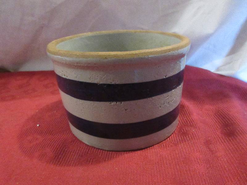 VINTAGE CROCK BOWL