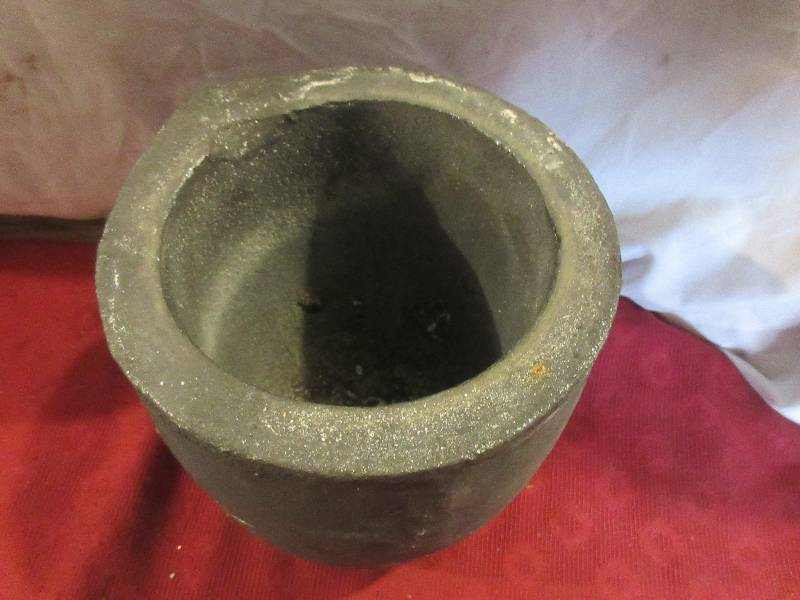 VINTAGE SMELTING POT