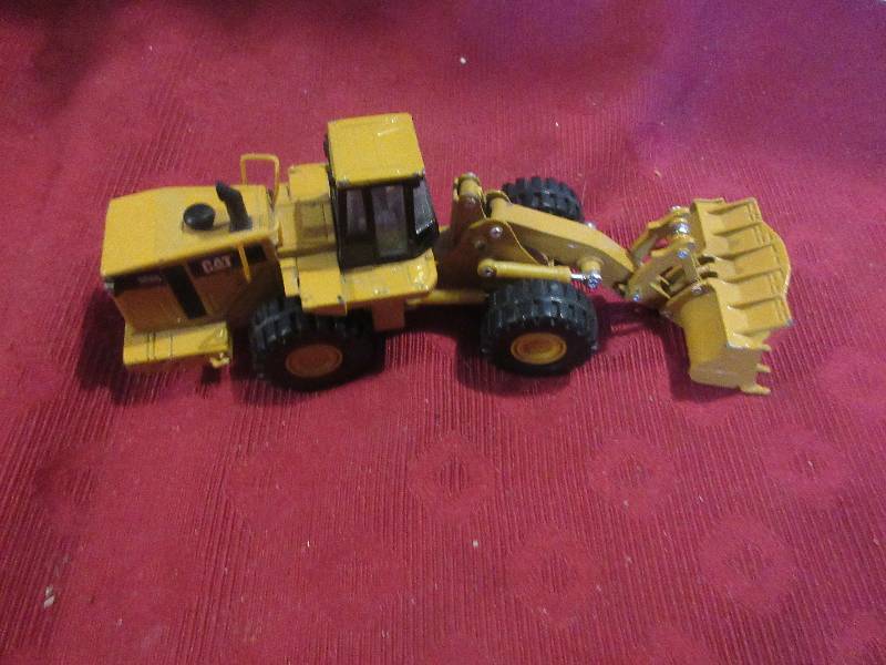 METAL CAT LOADER