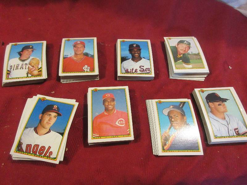 COLLECTIBLE BASEBALL CARDS