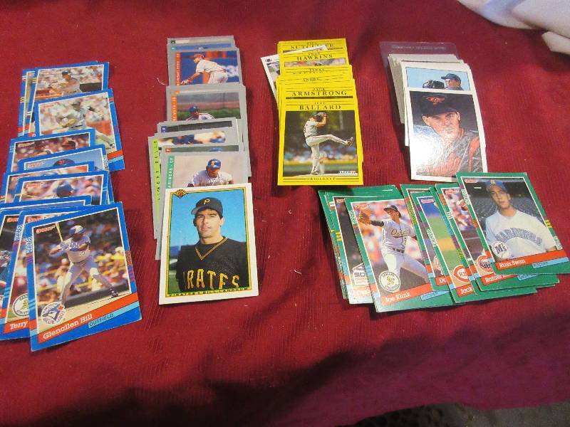 NEWER AND VINTAGE BASEBALL CARDS
