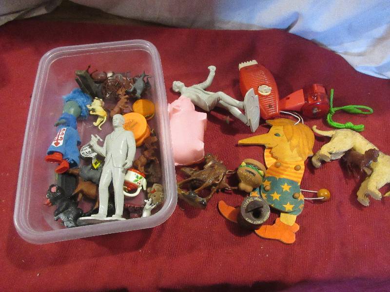 BOX OF VINTAGE TOYS