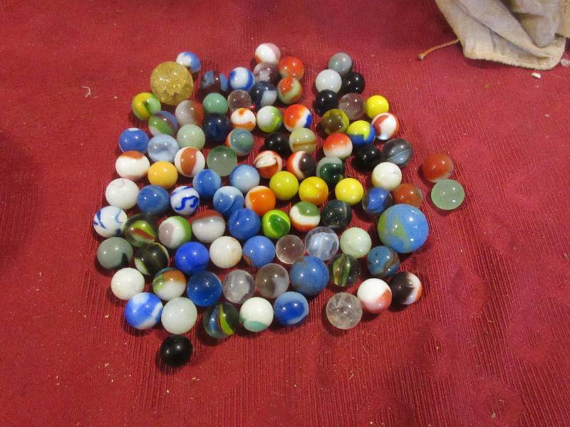 COLLECTIBLE MARBLES
