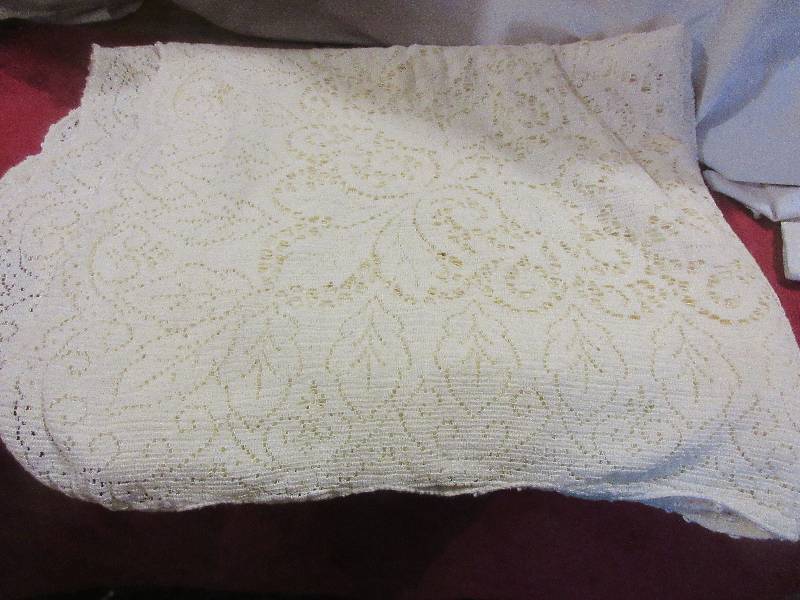LINEN FULL SIZE TABLE CLOTH