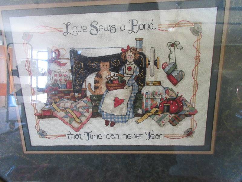 DETAILED CROSS STICH PICTURE