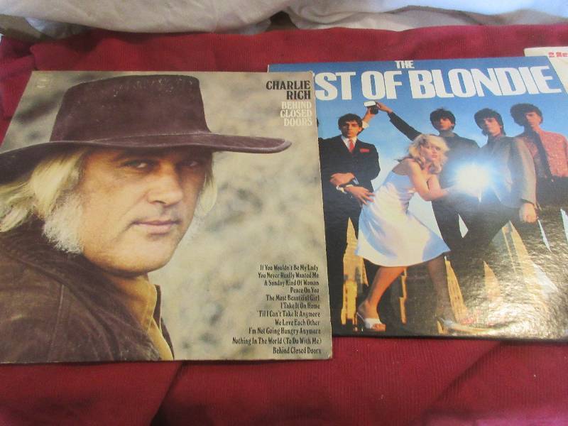 3 COLLECTIBLE RECORDS