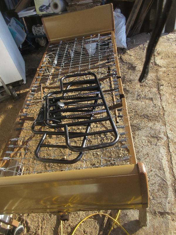 SINGLE SIZE HOSPITAL BED