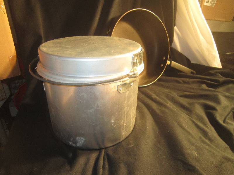 Brand New Camping Cooking Set Open Country Metal Ware and Pan