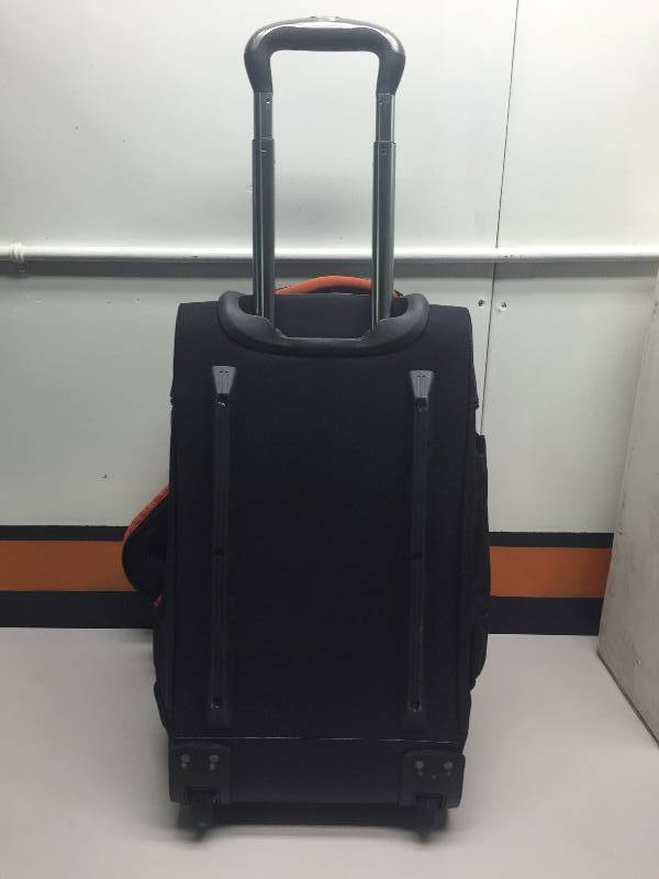 KENNETH COLE REACTION WHEELED DUFFLE BAG