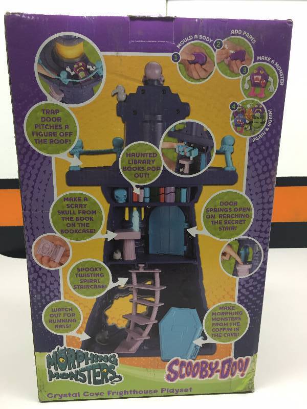 SCOOBY DOO CRYSTAL COVE FRIGHT HOUSE PLAY SET