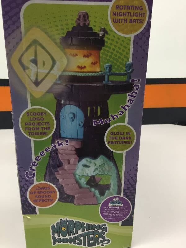 SCOOBY DOO CRYSTAL COVE FRIGHT HOUSE PLAY SET