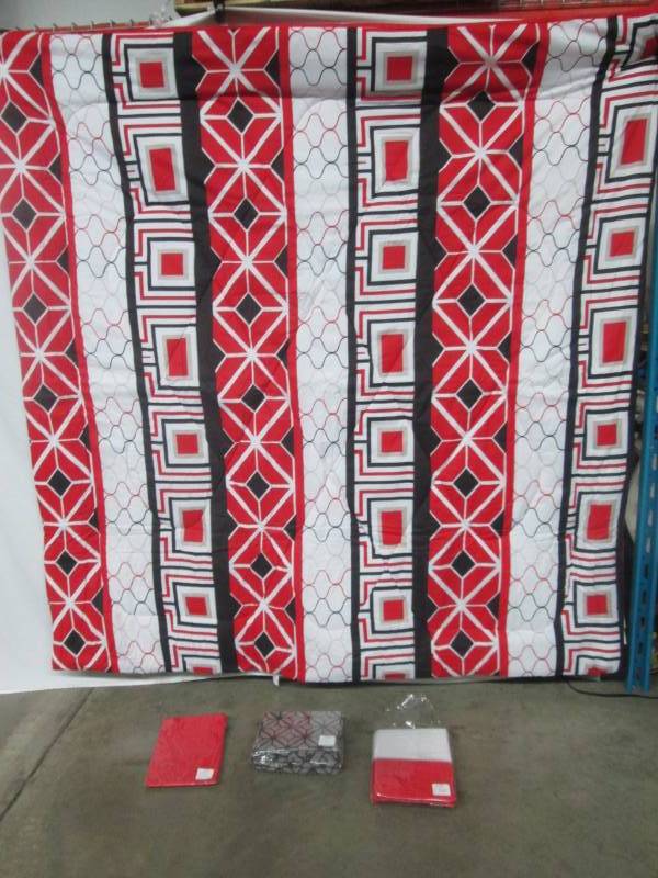 lot 50 image: Alcove Geox 20-pc. Bedroom Set - Queen