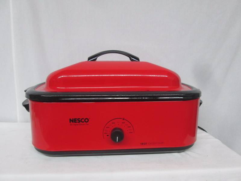 lot 31 image: Nesco 18-Qt. Roaster Oven