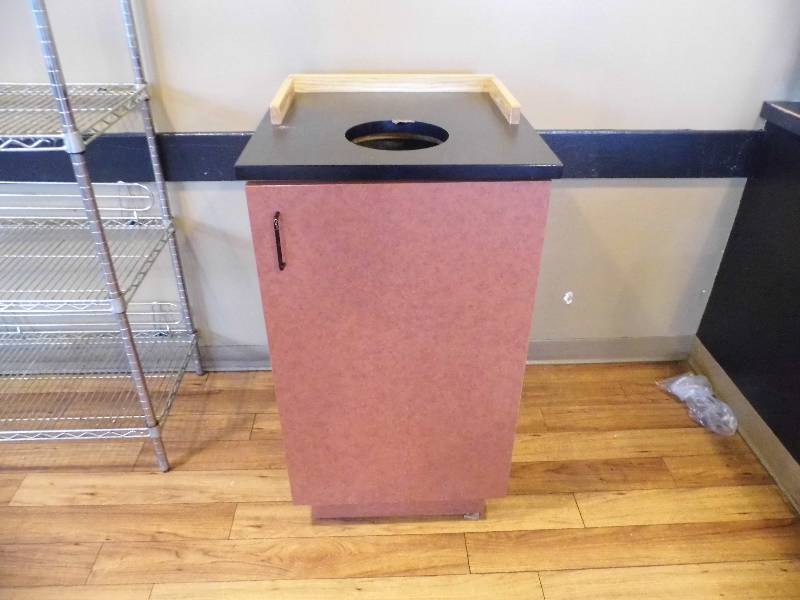 Garbage Can w Insert