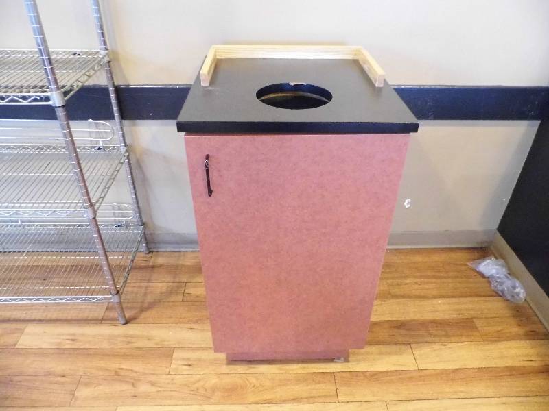 Garbage Can w Insert