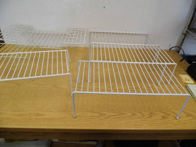 lot 22 image: Wire Shelves