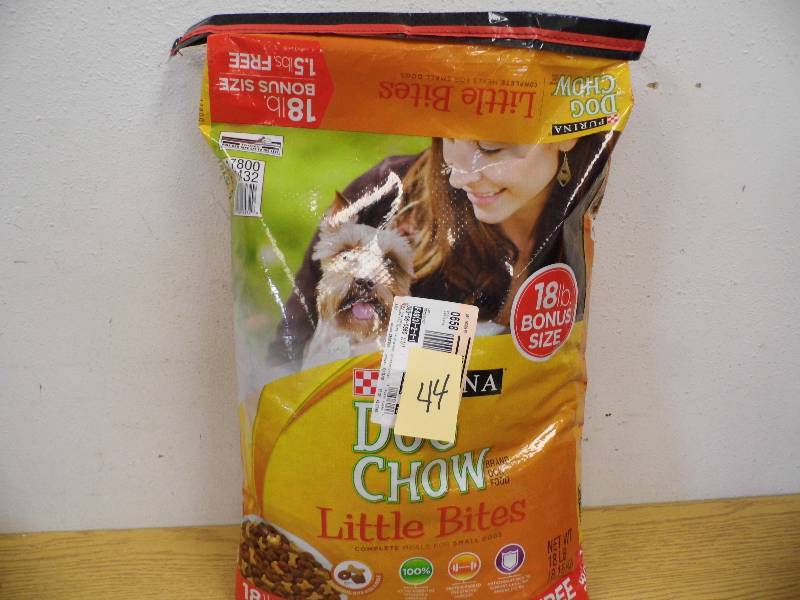 lot 44 image: Purina Dog Chow - Little Bits