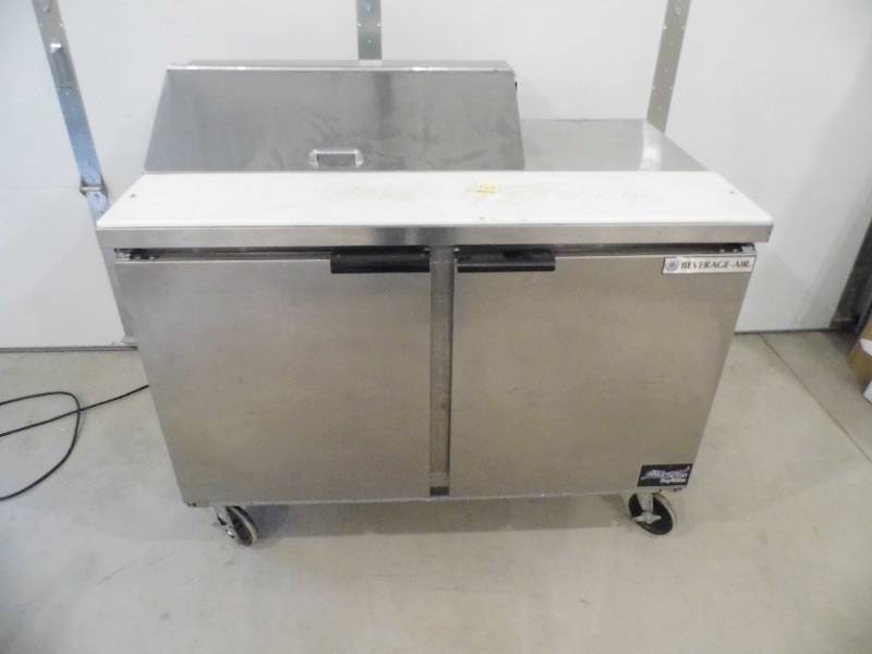 lot 52 image: Beverage Air Prep Table