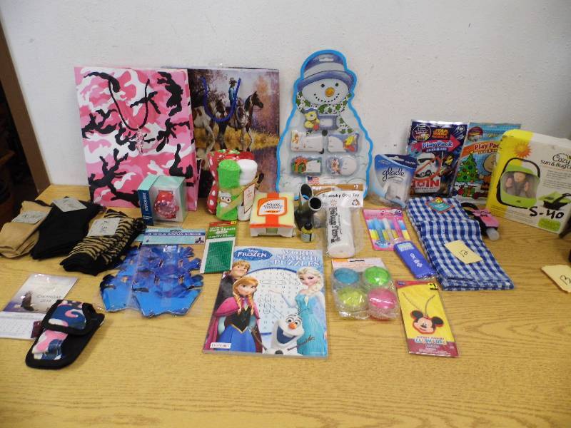 lot 1 image: Fall Dcor Items
