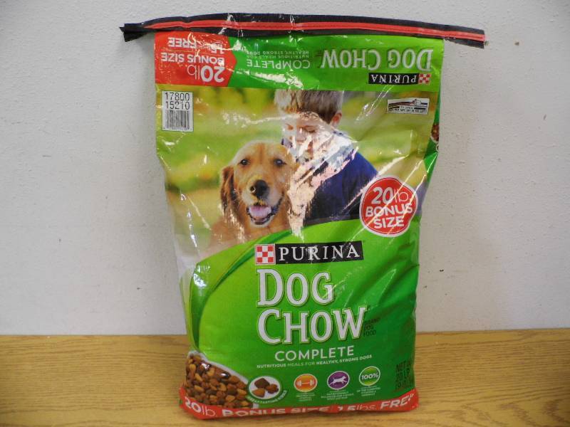 lot 42 image: Purina Dog Chow