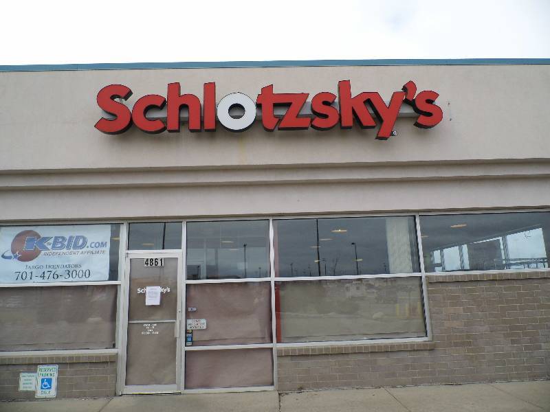 Schlotskys Outlined Letter Sign