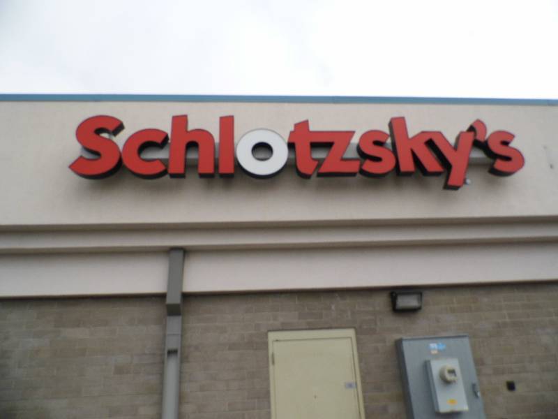 Schlotskys Outlined Letter Sign