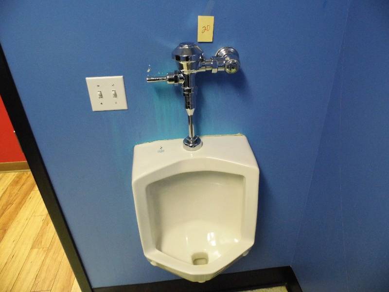 Urinal