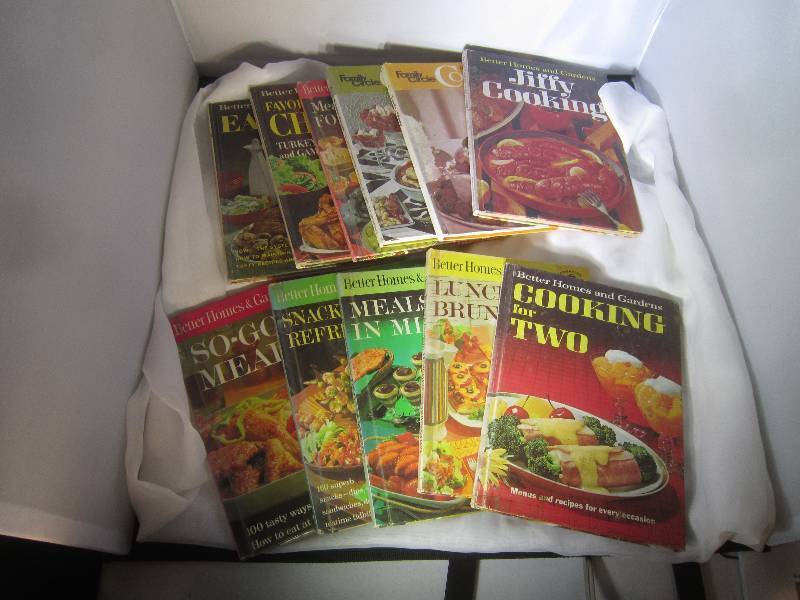 lot 863 image: Lot of Cookbooks