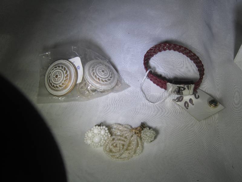 lot 902 image: Red Bracelet Watch and Vintage Clip on Earrings