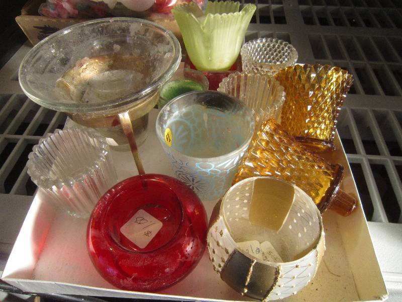 lot 921 image: LOT - Glass Candle Holders