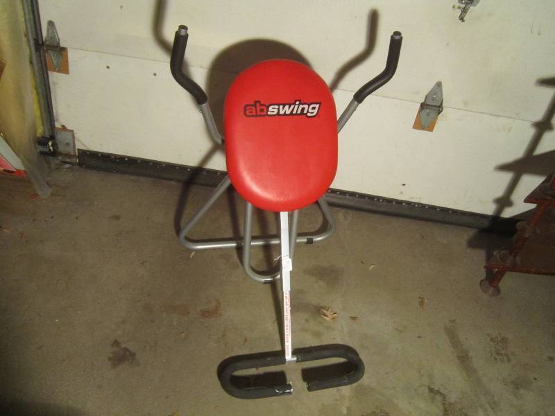 lot 843 image: Ab Swing Workout Exercise Machine