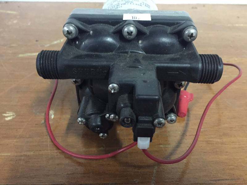lot 10 image: RV FRESH WATER PUMP