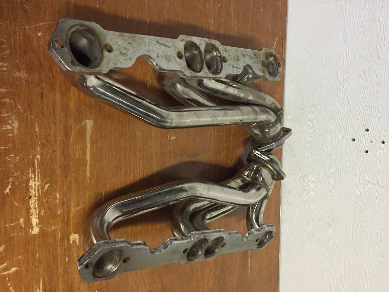 lot 15 image: MANZO  STANLESS STEEL SMALL BLOCK CHEVROLET HEADERS