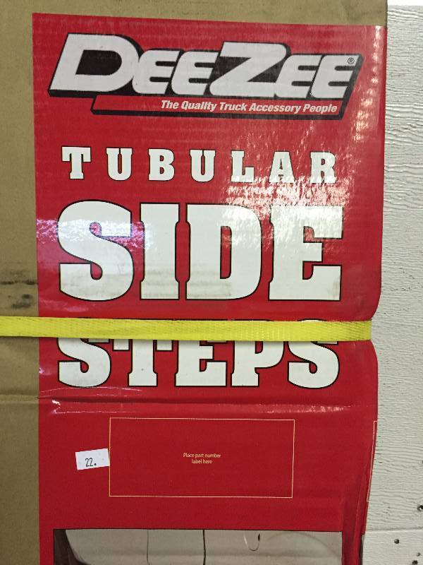lot 22 image: DEEZEE TUBULAR SIDE STEPS ( NEW)