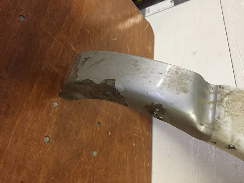 lot 25 image: DODGE RAM 1500 PASSENGER SIDE FRT FENDER