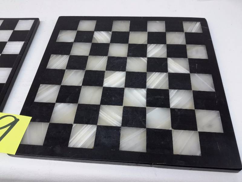 lot 9 image: 2, Quarts Chess Boards and plastic characters