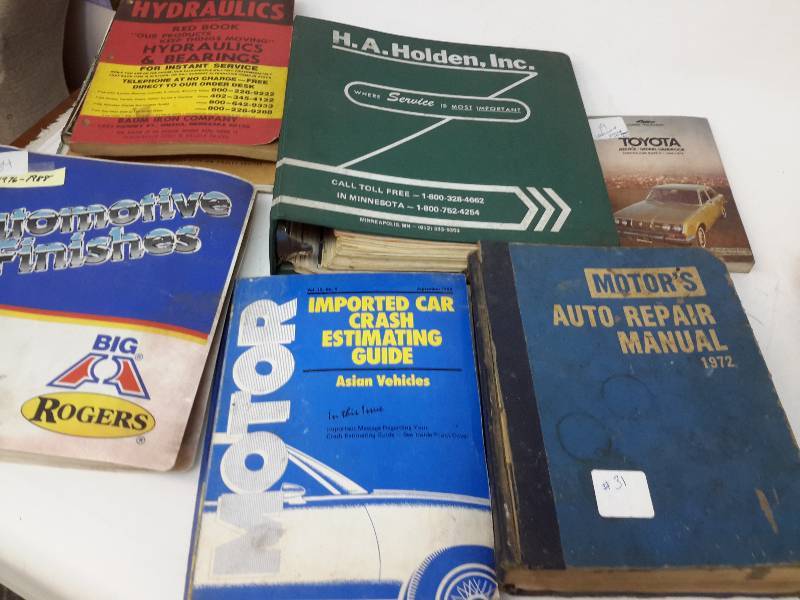 lot 31 image: Automotive Repair Manuals and Marketing information