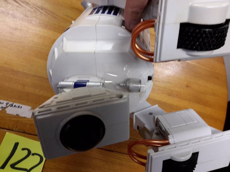 lot 123 image: Star Wars R2 -D-2 Robot -- Very Large -- Appears to be Battery Operated -- Some yellowing on the white plastic in areas --- Not tested.