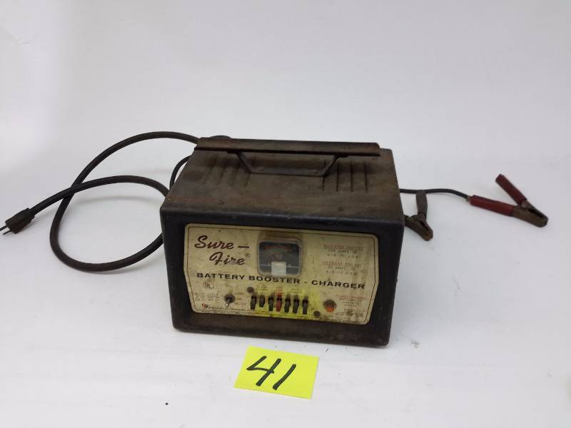 lot 41 image: SURE FIRE Battery Booster, Charger