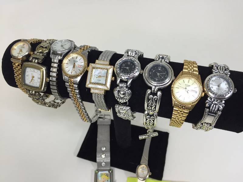 lot 84 image: Lot of Ladies  Watches - quantity in photo