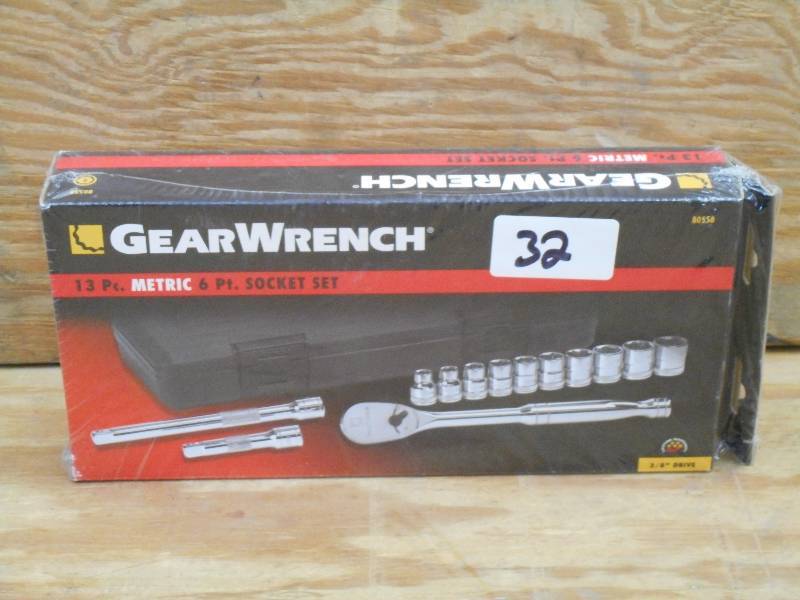 Unused Gear Wrench 13-Piece Metric ...
