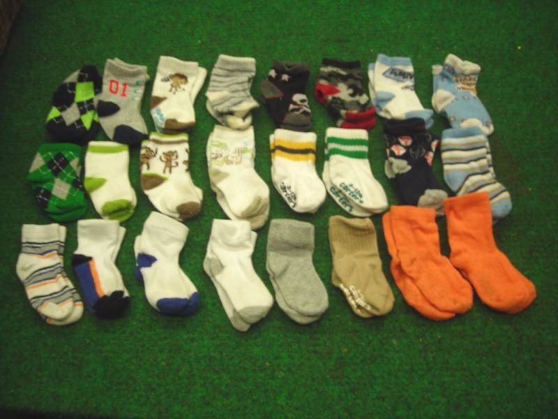 lot 19 image: 24-Pair Of Little Socks (3-12 months)